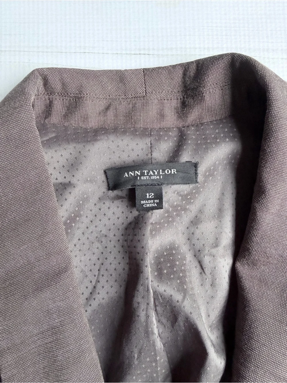Ann Taylor Taupe Brown Women's Blazer – Open Front Tailored Jacket